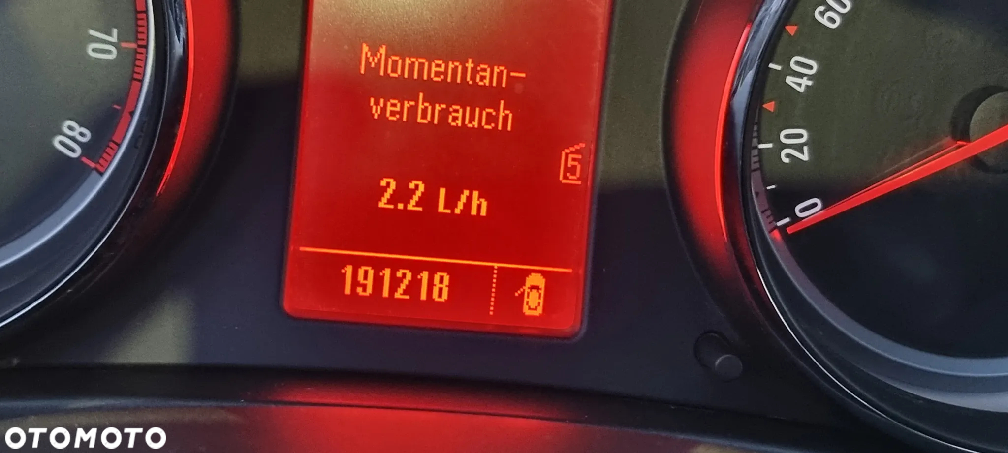 Opel Insignia - 12