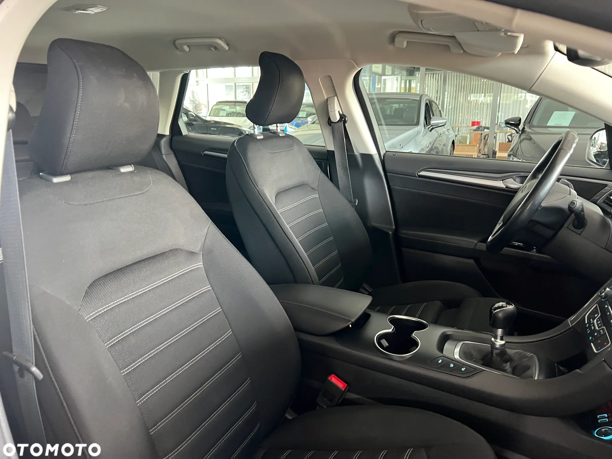 Ford Mondeo 2.0 EcoBlue Titanium - 39