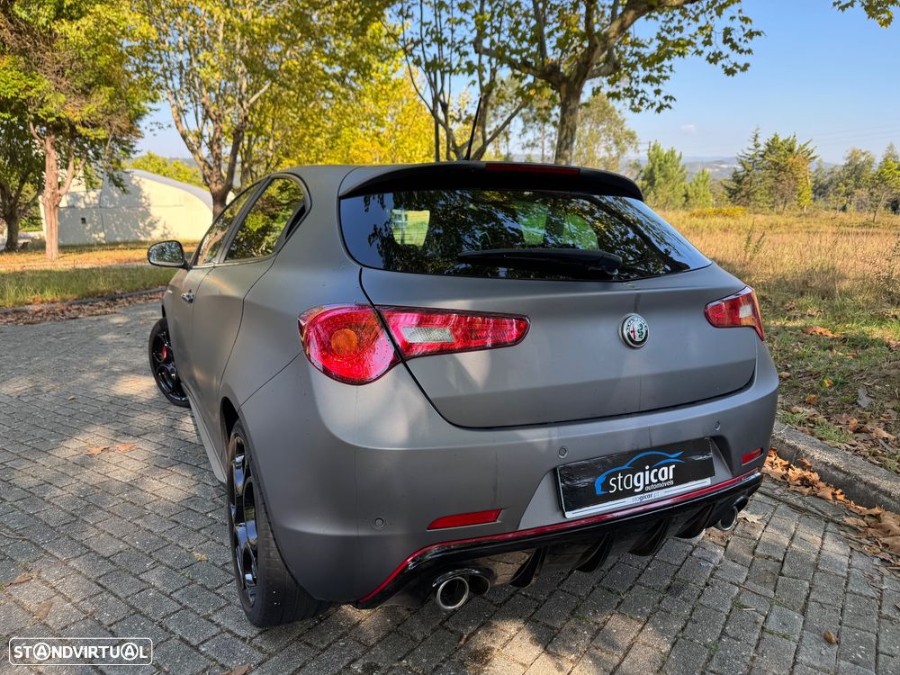 Alfa Romeo Giulietta 1.6 JTDM 16V TCT Lusso Ti - 13