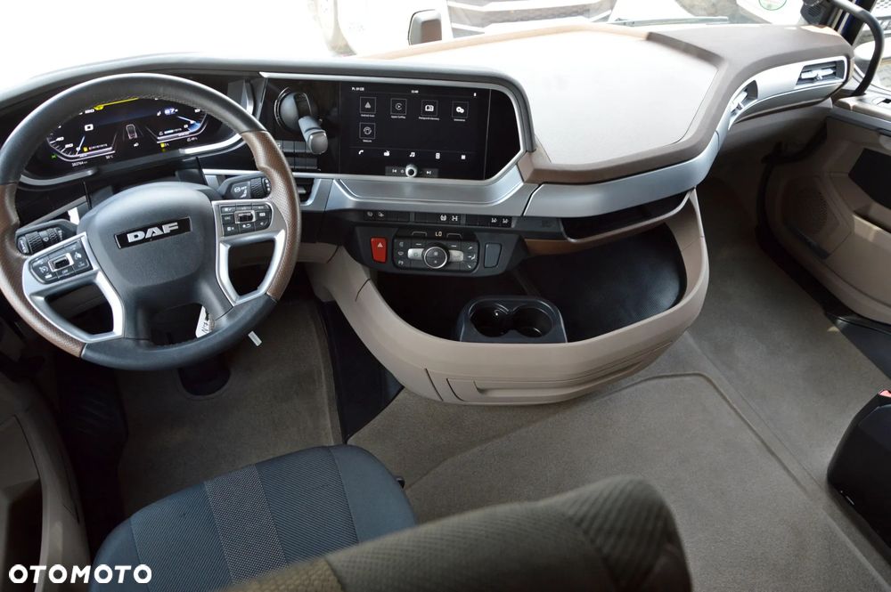 DAF XG+ 530 / ZF INTARDER / BLENDA / KLIMA POST. / MIĘDZYOSIE / FULL LED / ALUFELGI / - 27