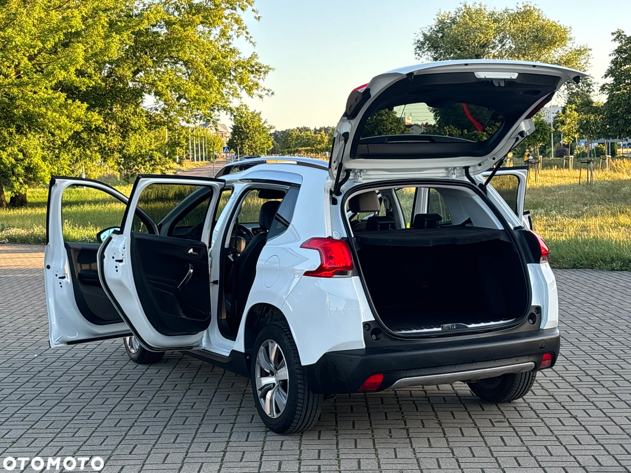 Peugeot 2008 1.2 Pure Tech Crossway S&S EAT6 - 16