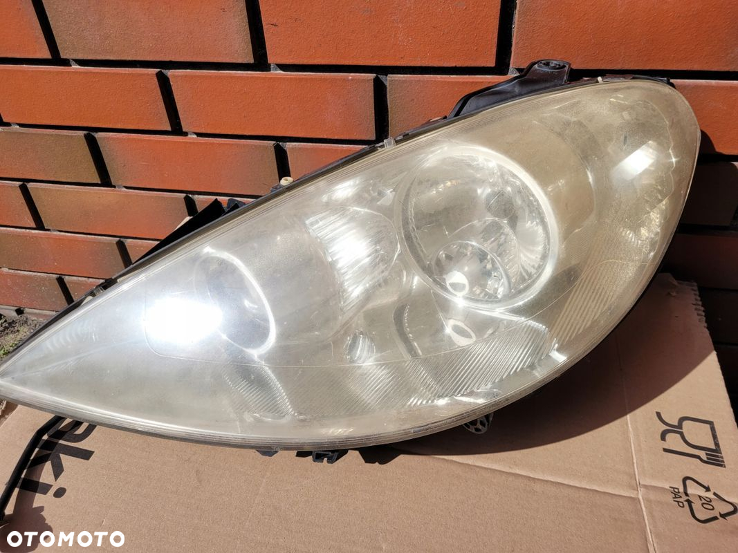 Reflektor lewy przód PEUGEOT 807 02-14 89006375 - 3