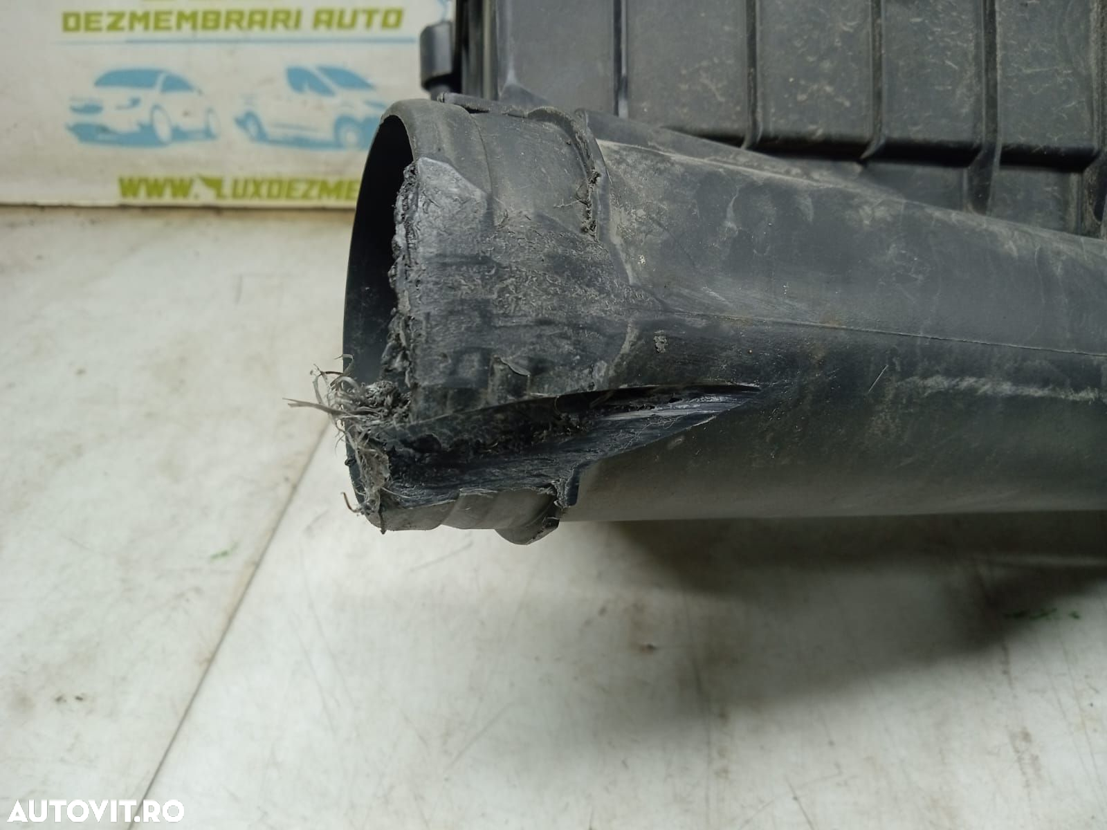 Carcasa filtru aer 1.9 tdi bls bxe 3c0129607ad Volkswagen VW Passat B - 4