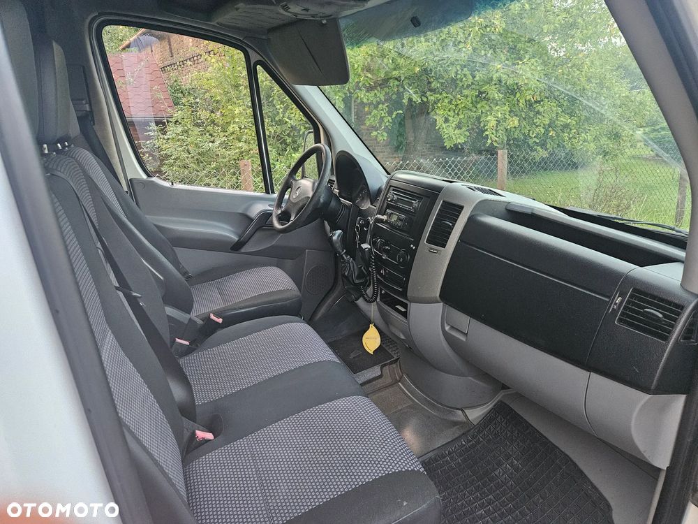 Mercedes-Benz Sprinter - 7