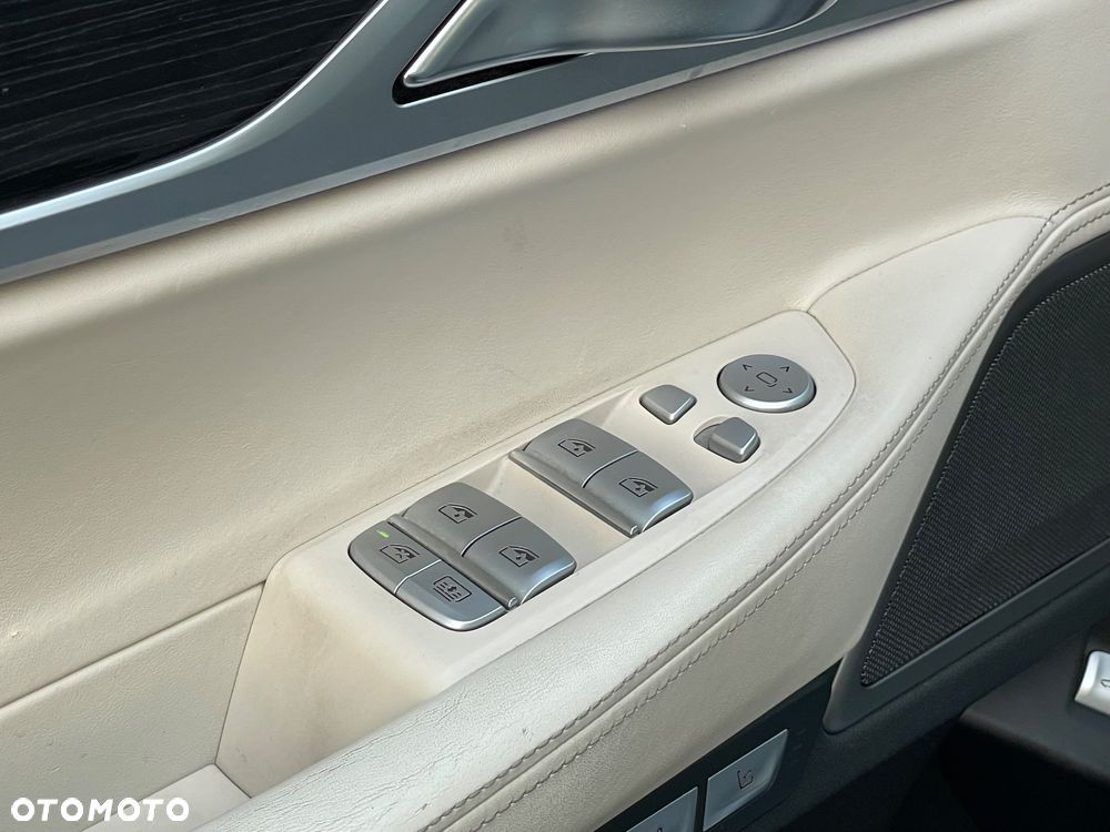 BMW Seria 7 730d xDrive - 24