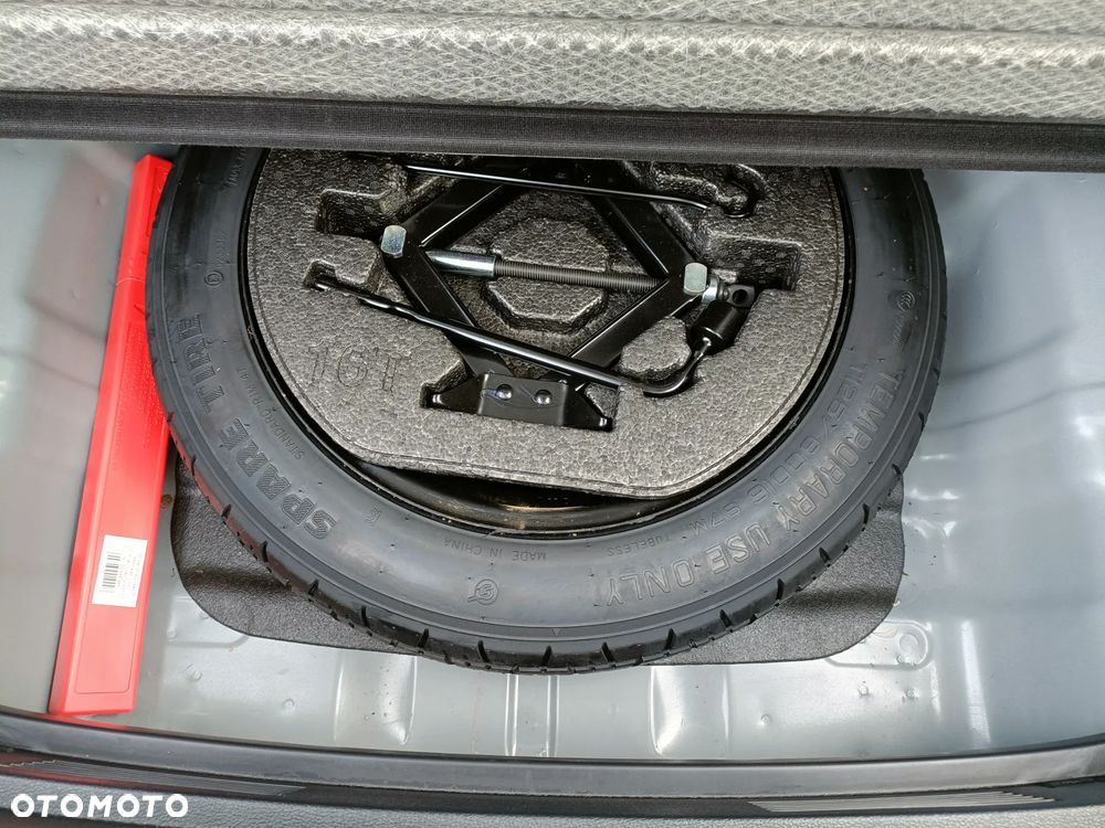 Kia XCeed 1.6 T-GDI Tribute DCT - 23