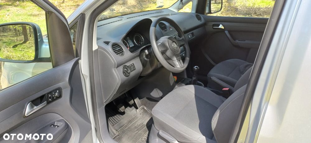 Volkswagen Caddy - 11