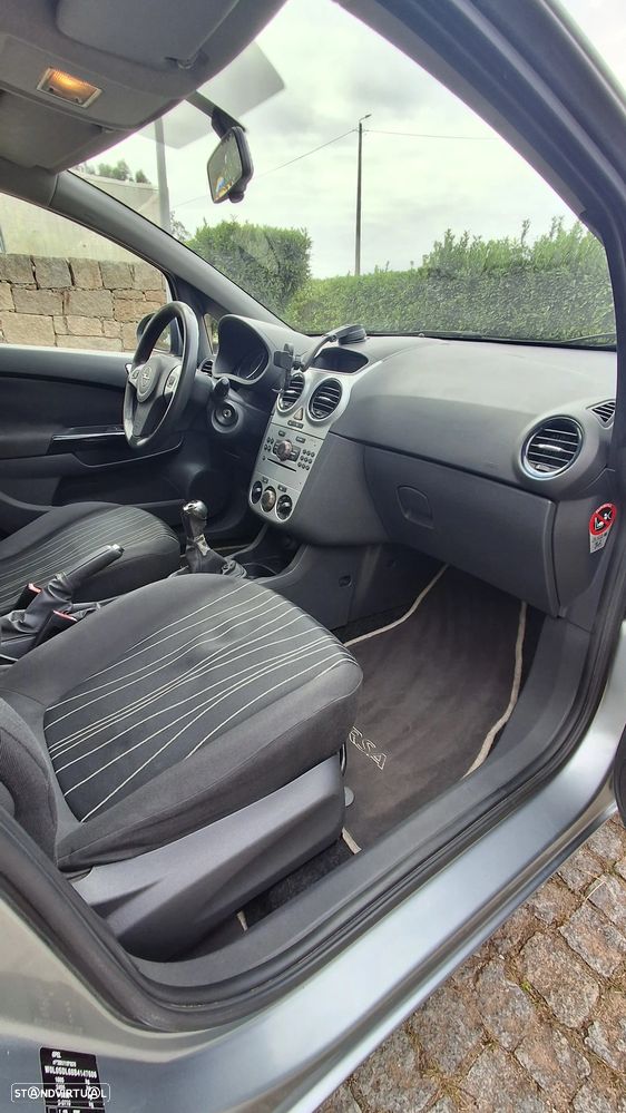 Opel Corsa 1.2 Enjoy - 12