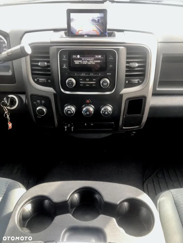 Dodge RAM 1500 5.7 4x4 - 30