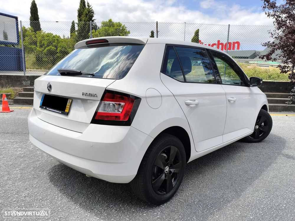 Skoda Fabia 1.0 Ambition - 4
