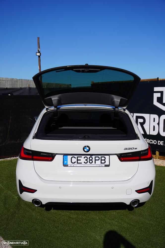 BMW 330 e Aut. Sport Line - 8