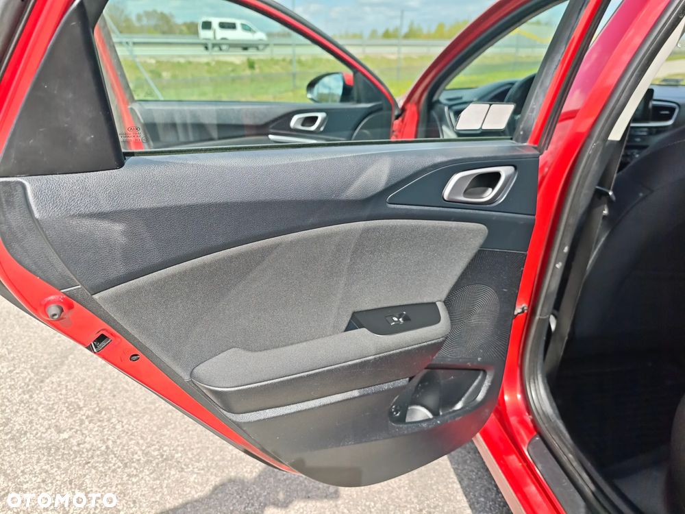 Kia Ceed 1.4 T-GDI M Max - 19