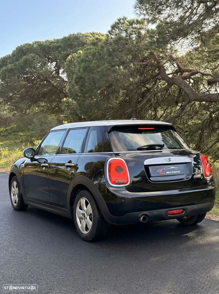 MINI 5 Portas Cooper D Aut. - 7