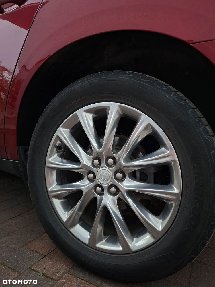 Buick Enclave - 22