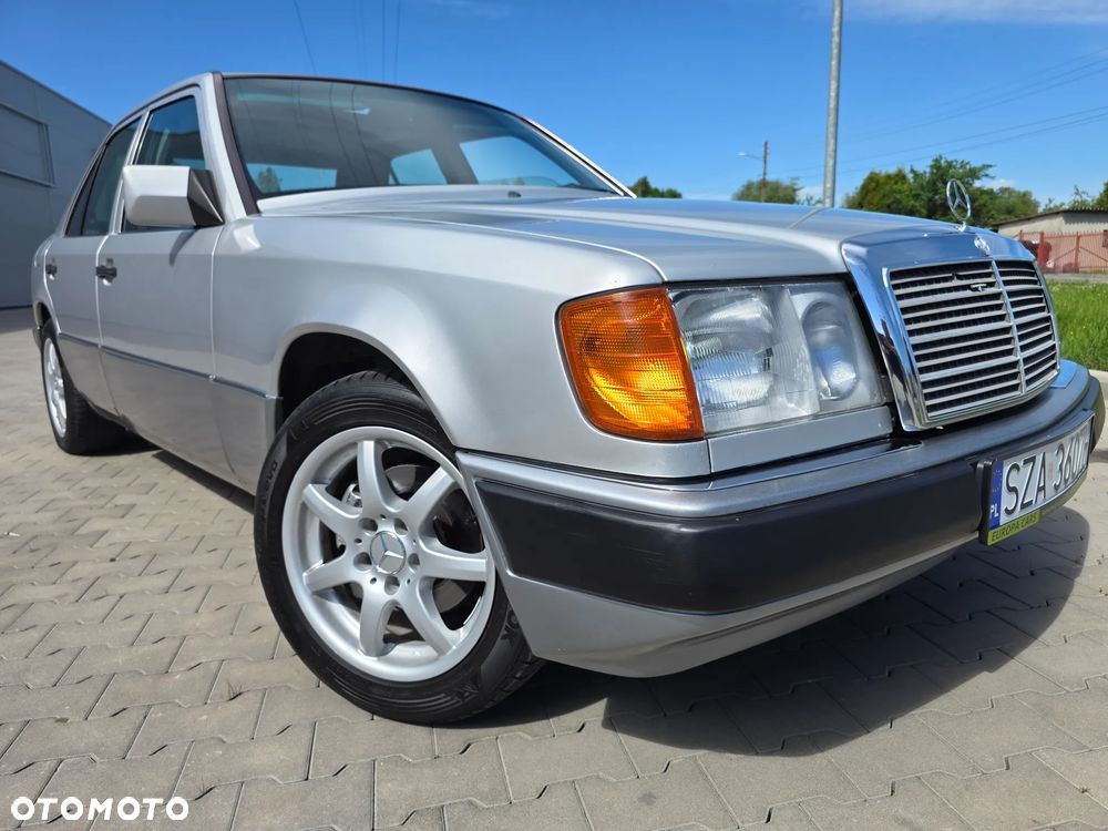 Mercedes-Benz W124 (1984-1993) - 30