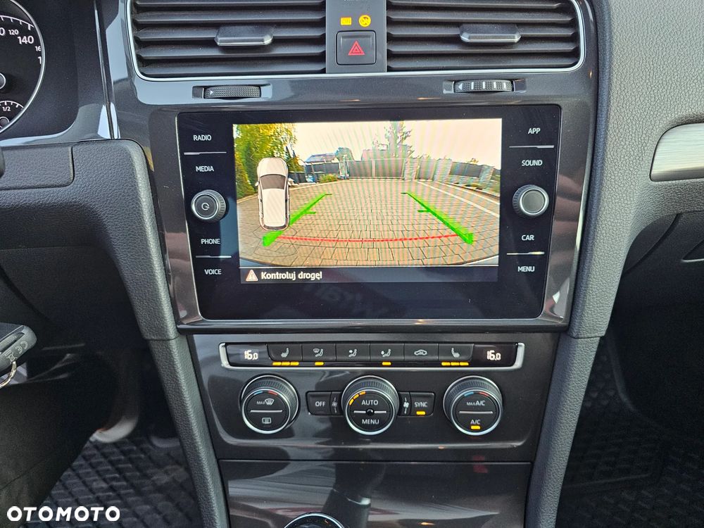 Volkswagen Golf 1.5 TSI BMT Evo Highline - 17