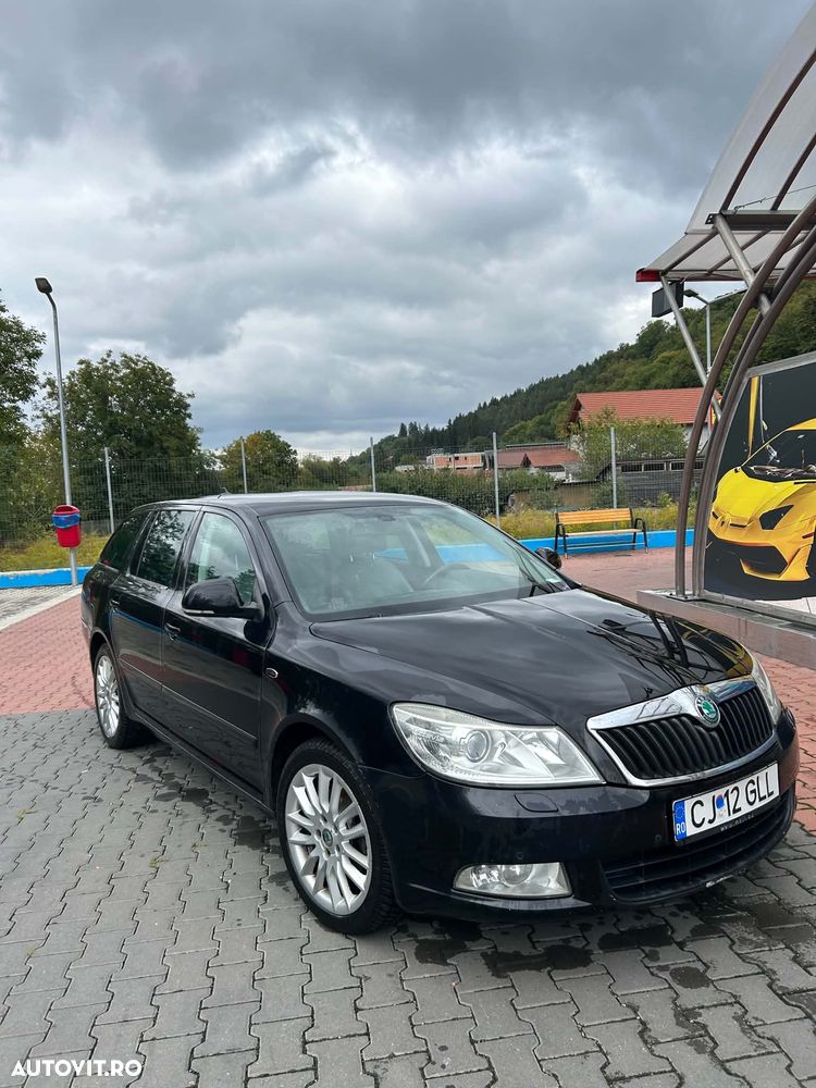 Skoda Octavia 2011 photo 2