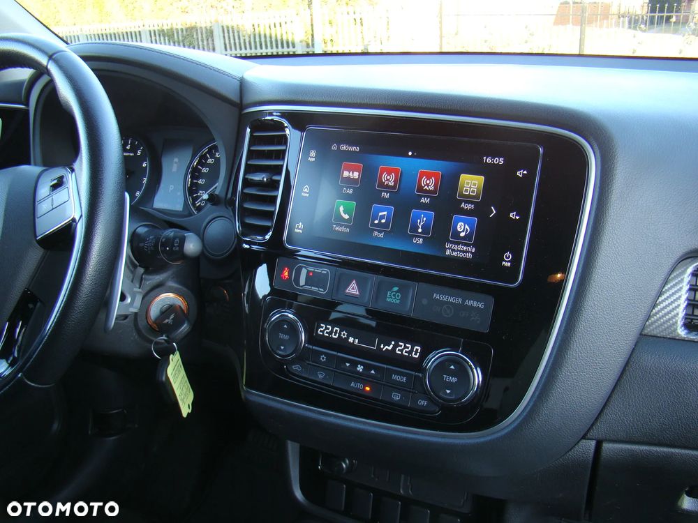 Mitsubishi Outlander 2.0 2WD CVT Diamant - 32