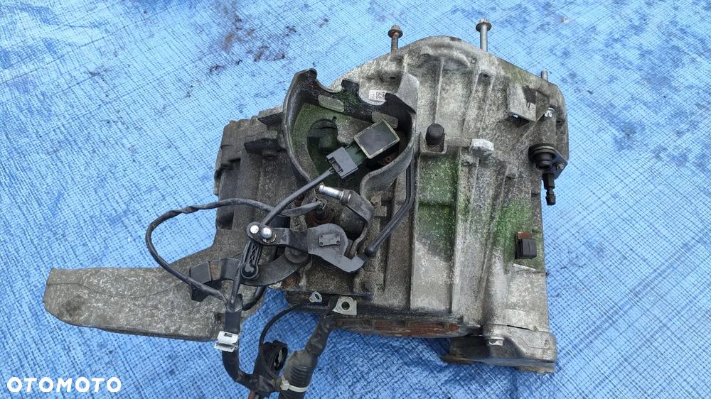 SKRZYNIA BIEGÓW MANUALNA MANUAL KOMPLETNA PRZEKŁADKA AUTOMAT SPRZĘGŁO PEDAŁY PÓŁOŚ LEWA PRAWA INSTALACJA WIĄZKA ROZRUSZNIK LEWAREK WYBIERAK A1693603800 A1694403805 A0212509101 A1693600309 A1692906501 0051512101 MERCEDES A-KLASA W169 LIFT 1.5 BENZYNA - 23