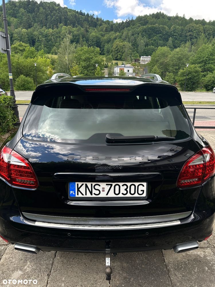 Porsche Cayenne 2011 photo 3