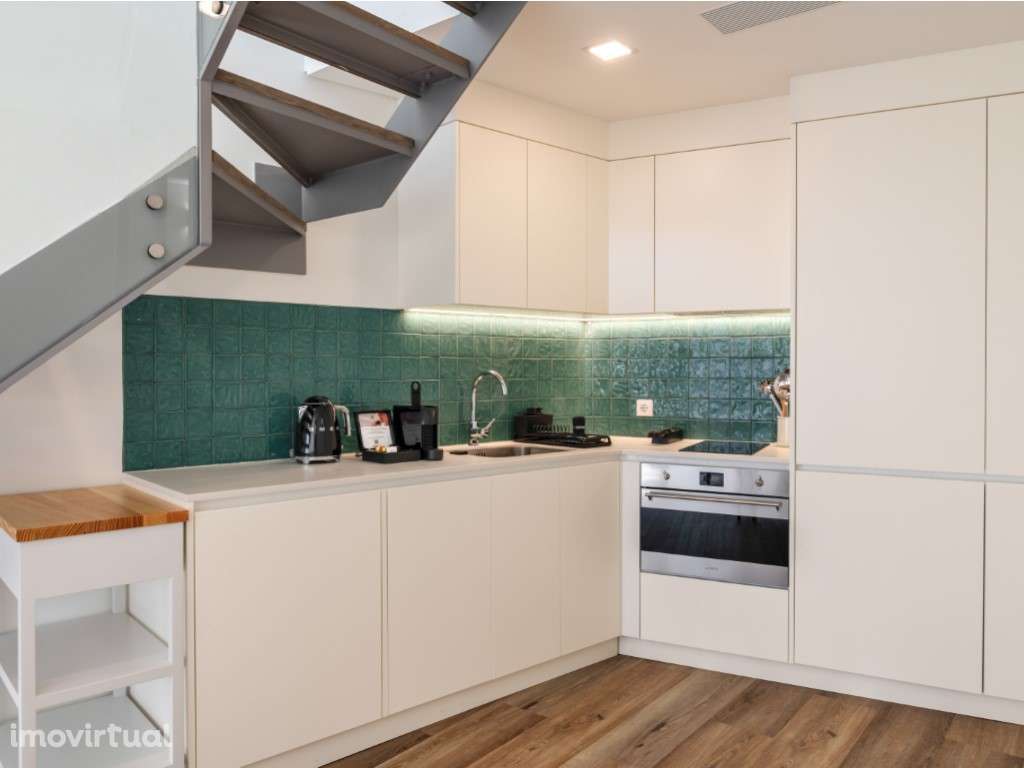 Moradia T2 - Junto ao Jardim do Morro e Serra do Pilar - Vistas sob... - Grande imagem: 4/33