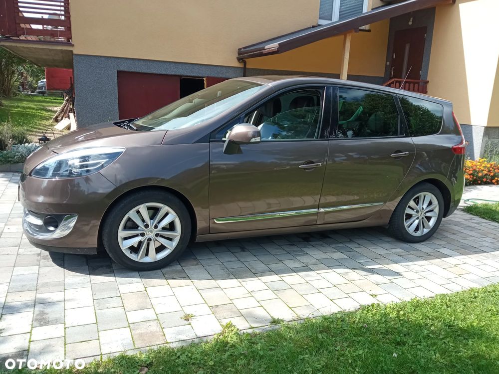 Renault Grand Scenic - 1