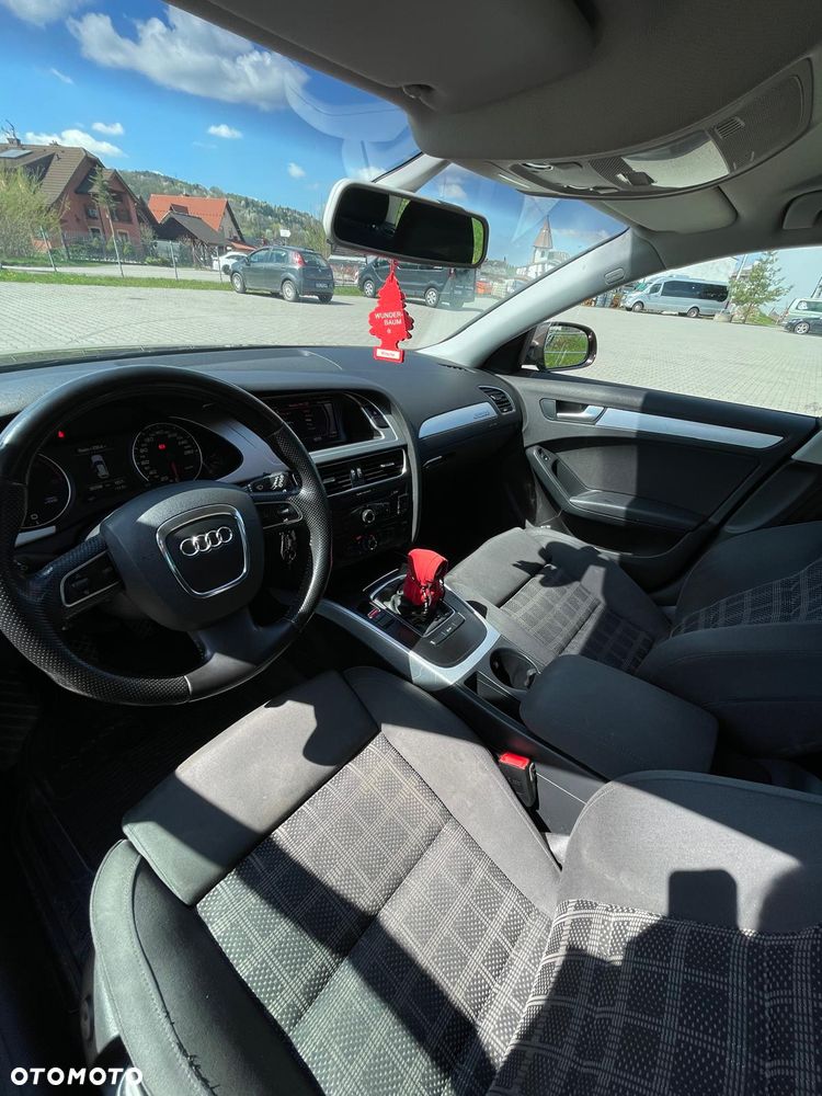 Audi A4 Avant 2.0 TDI Quattro - 14
