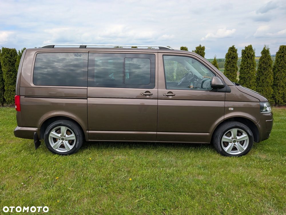 Volkswagen Caravelle - 12