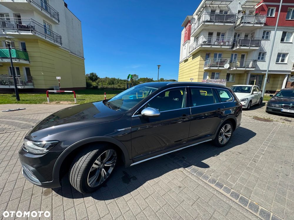 Volkswagen Passat Alltrack - 1