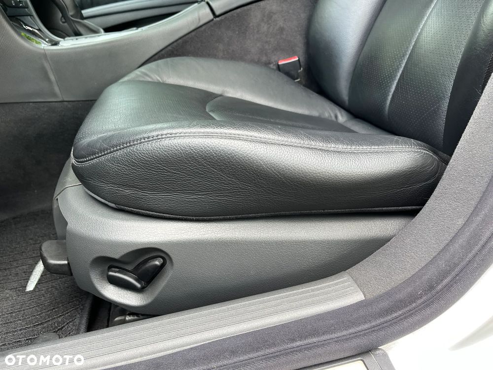 Mercedes-Benz Klasa E 320 T Avantgarde - 25