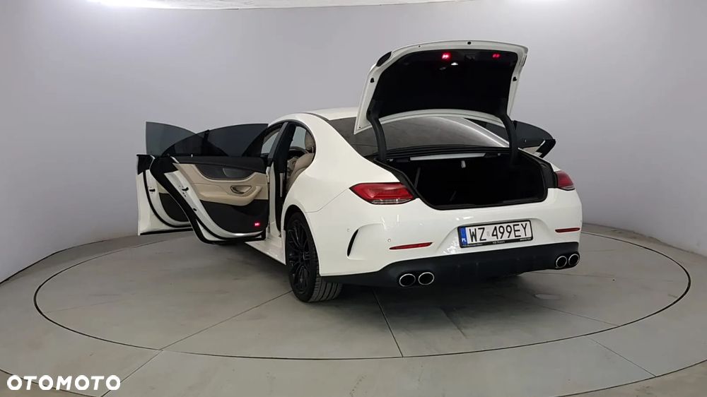 Mercedes-Benz CLS - 10