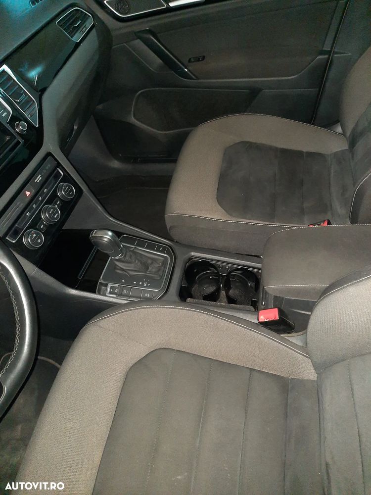 Volkswagen Golf 2.0 TDI BlueMotion Technology DSG Edition - 11