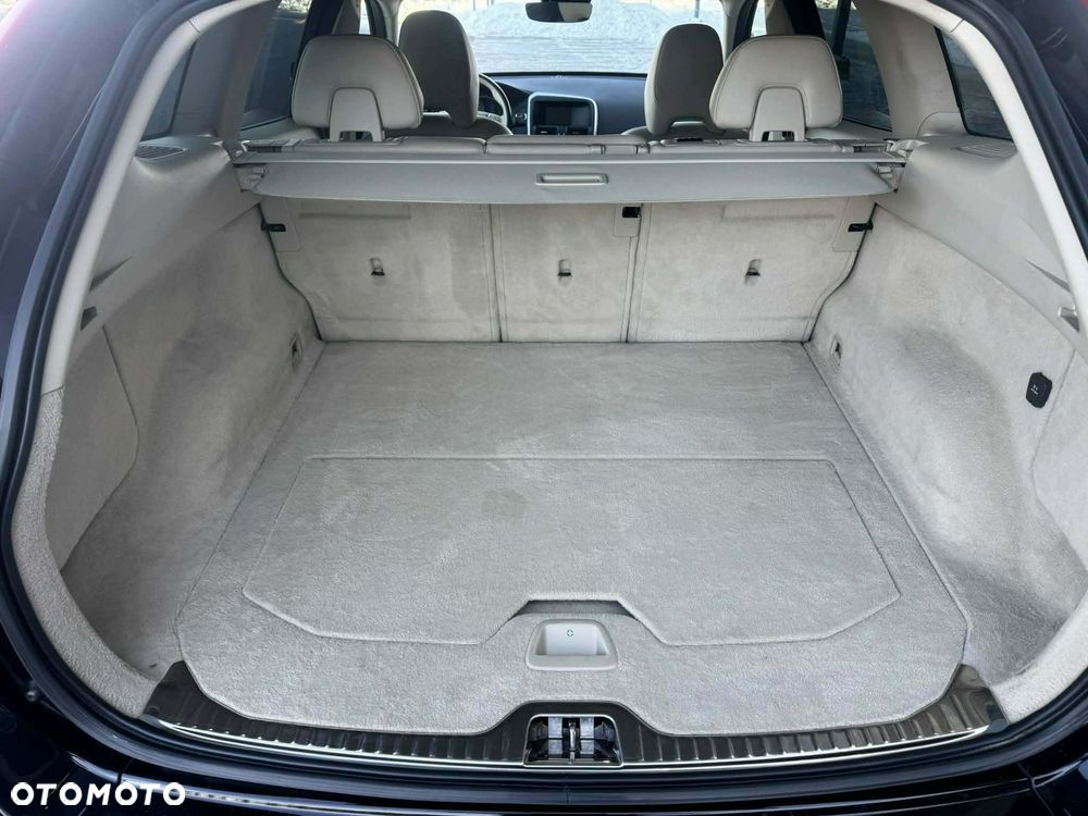 Volvo XC 60 D4 Drive-E Momentum - 33