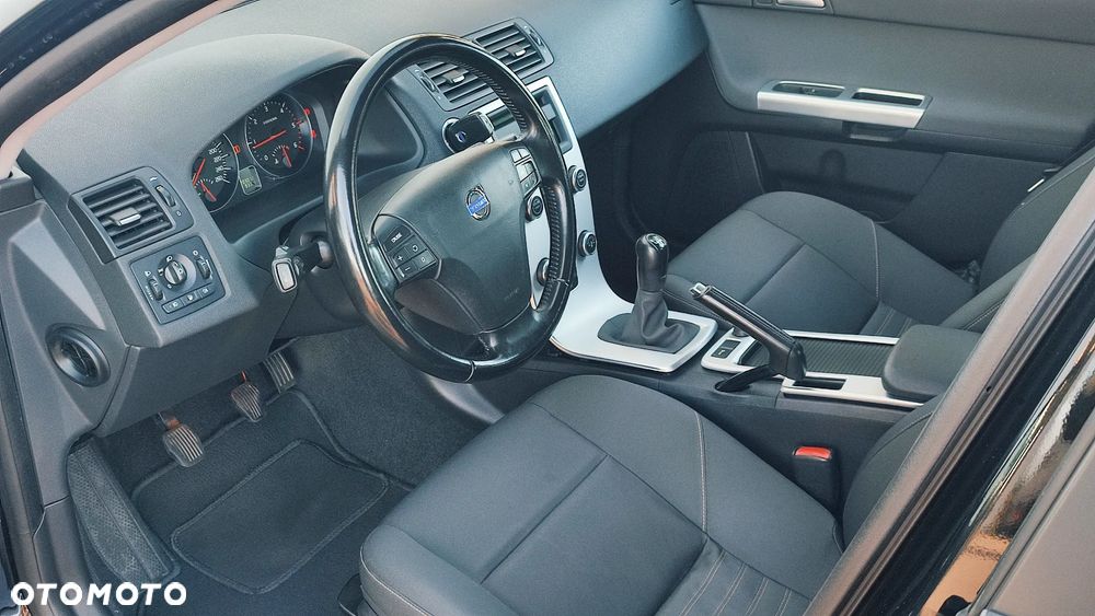 Volvo V50 - 9