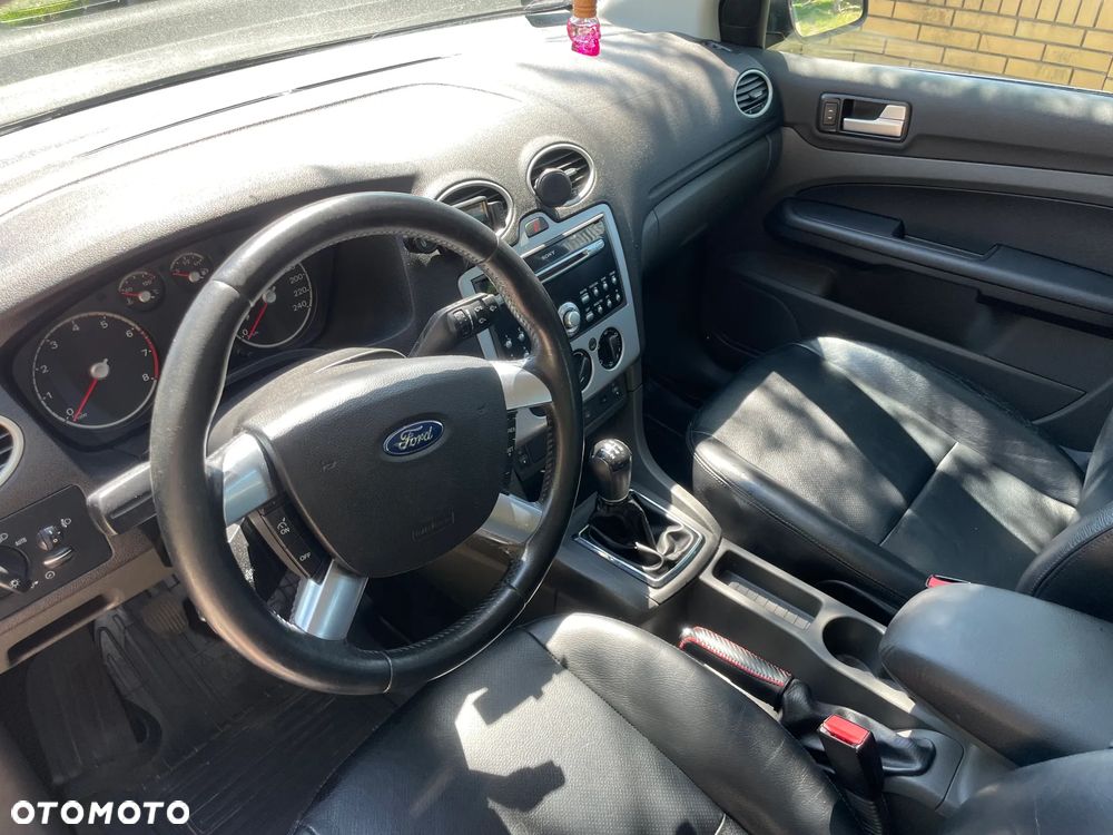 Ford Focus 1.6 Trend + - 7