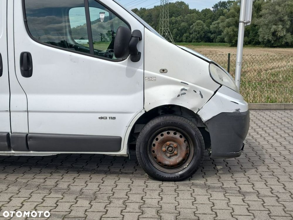 Renault Trafic - 16