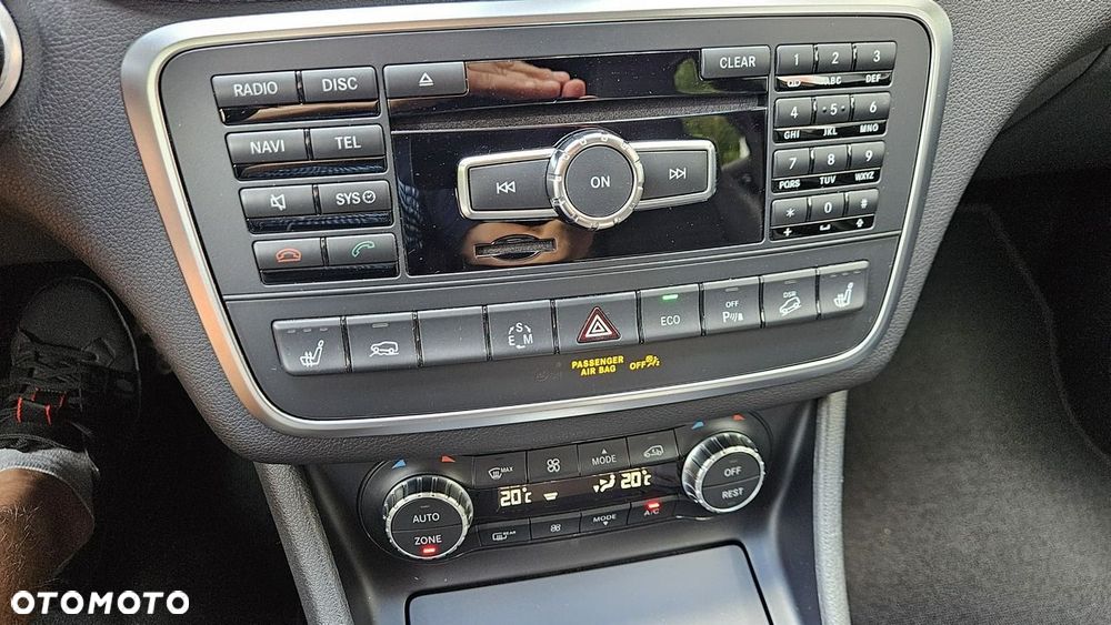 Mercedes-Benz GLA 250 4-Matic AMG Line - 34