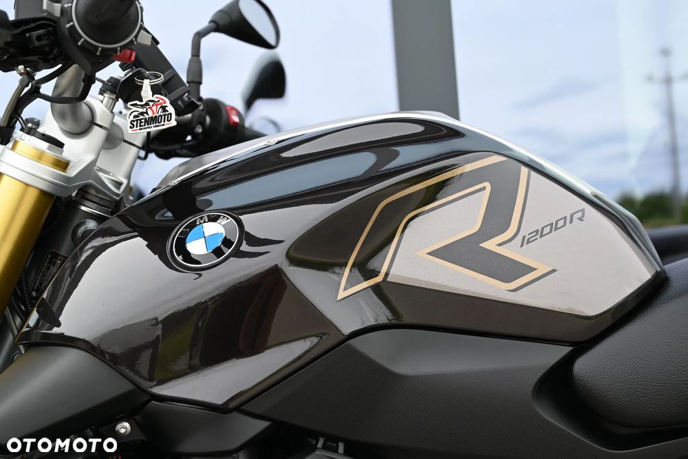 BMW R - 9