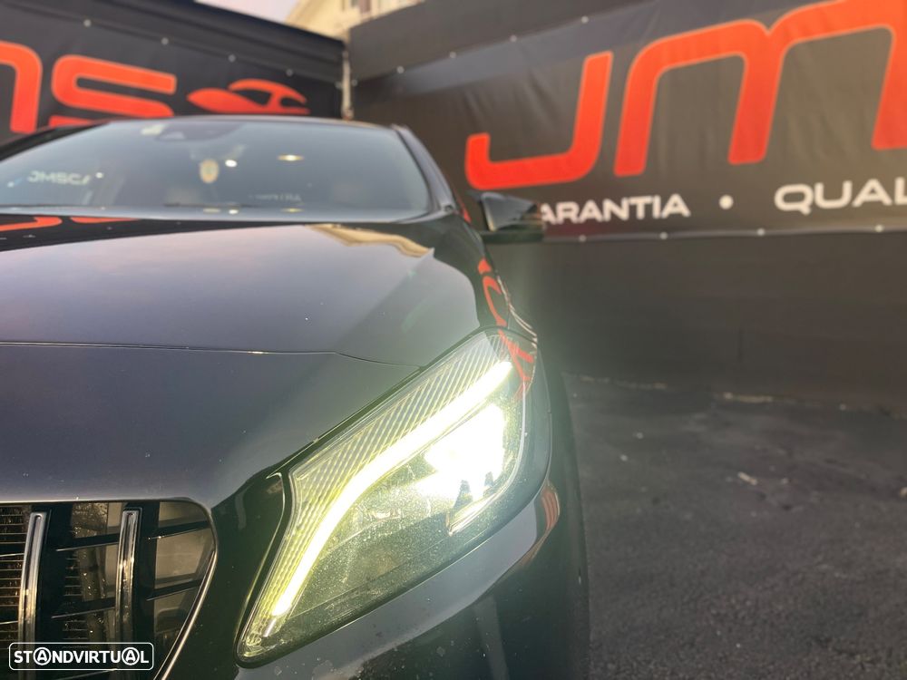 Mercedes-Benz A 220 d 7G-DCT AMG Line - 4