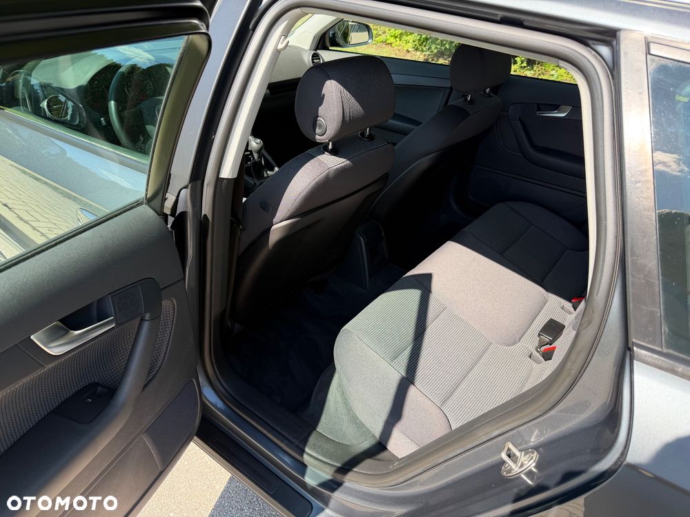 Audi A3 Sportback 1.6 Ambiente - 22