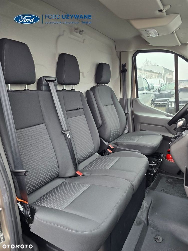 Ford Transit - 12