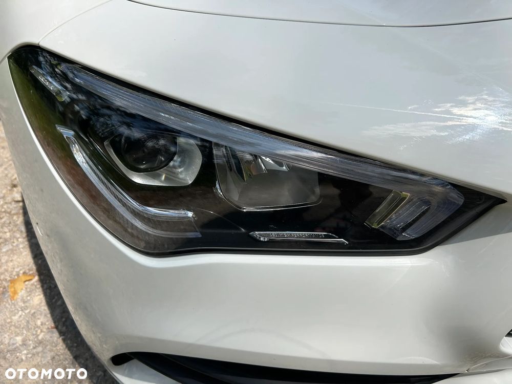 Mercedes-Benz CLA 180 d AMG Line - 8