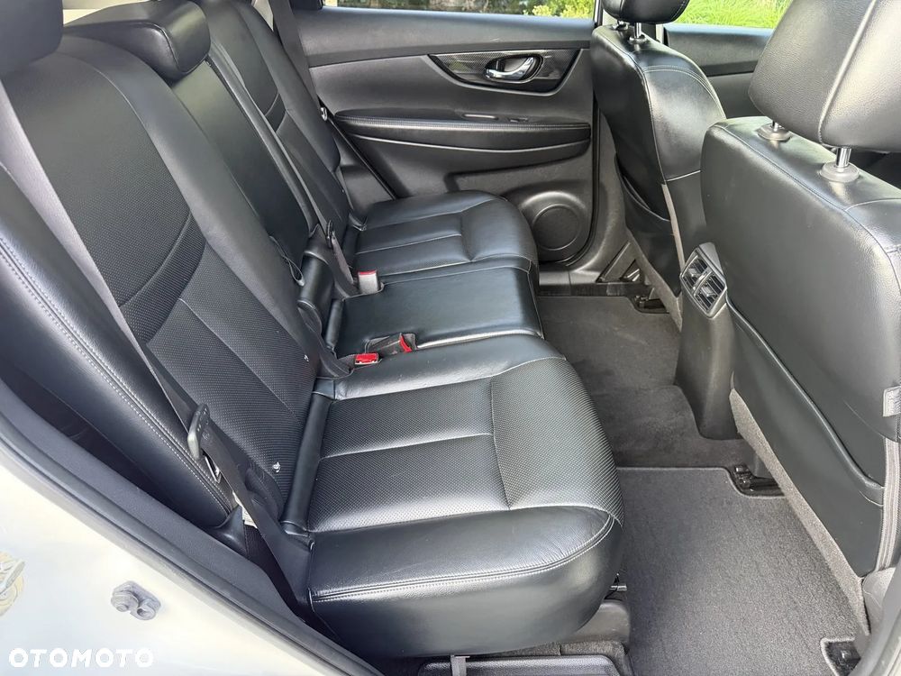 Nissan X-Trail 1.6 DIG-T Tekna 2WD 7os - 39