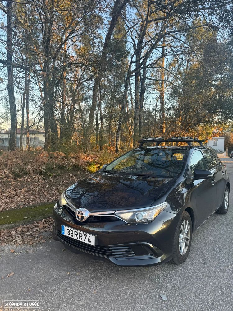 Toyota AURIS - 4