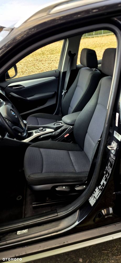 BMW X1 sDrive18d xLine - 15