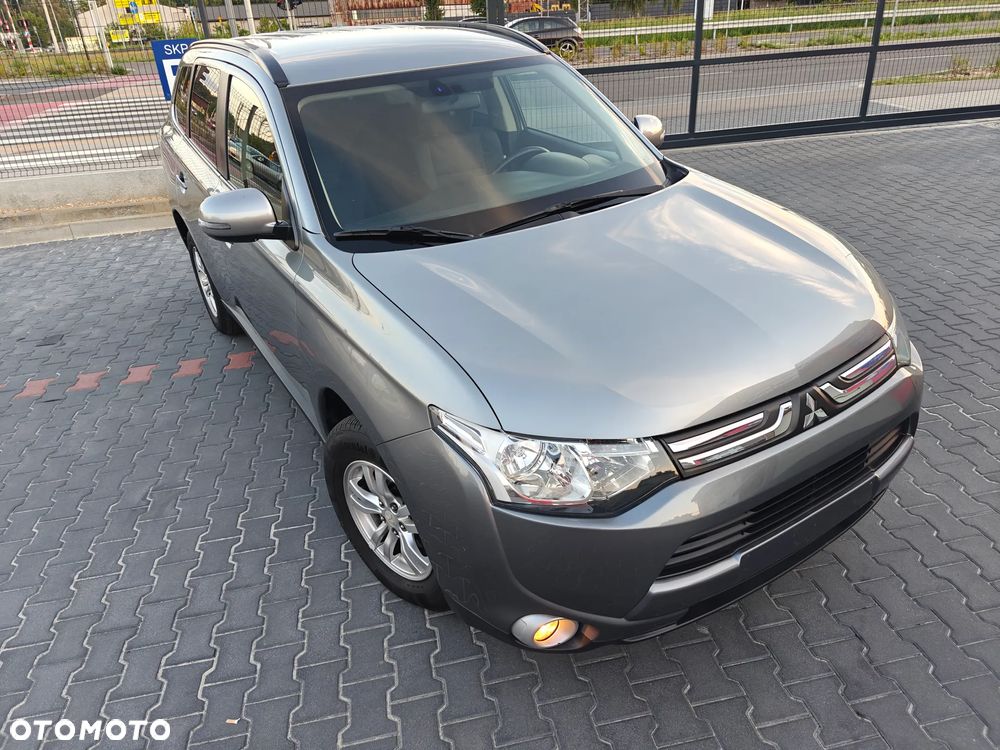 Mitsubishi Outlander 2.2 DI-D 2WD Invite - 16