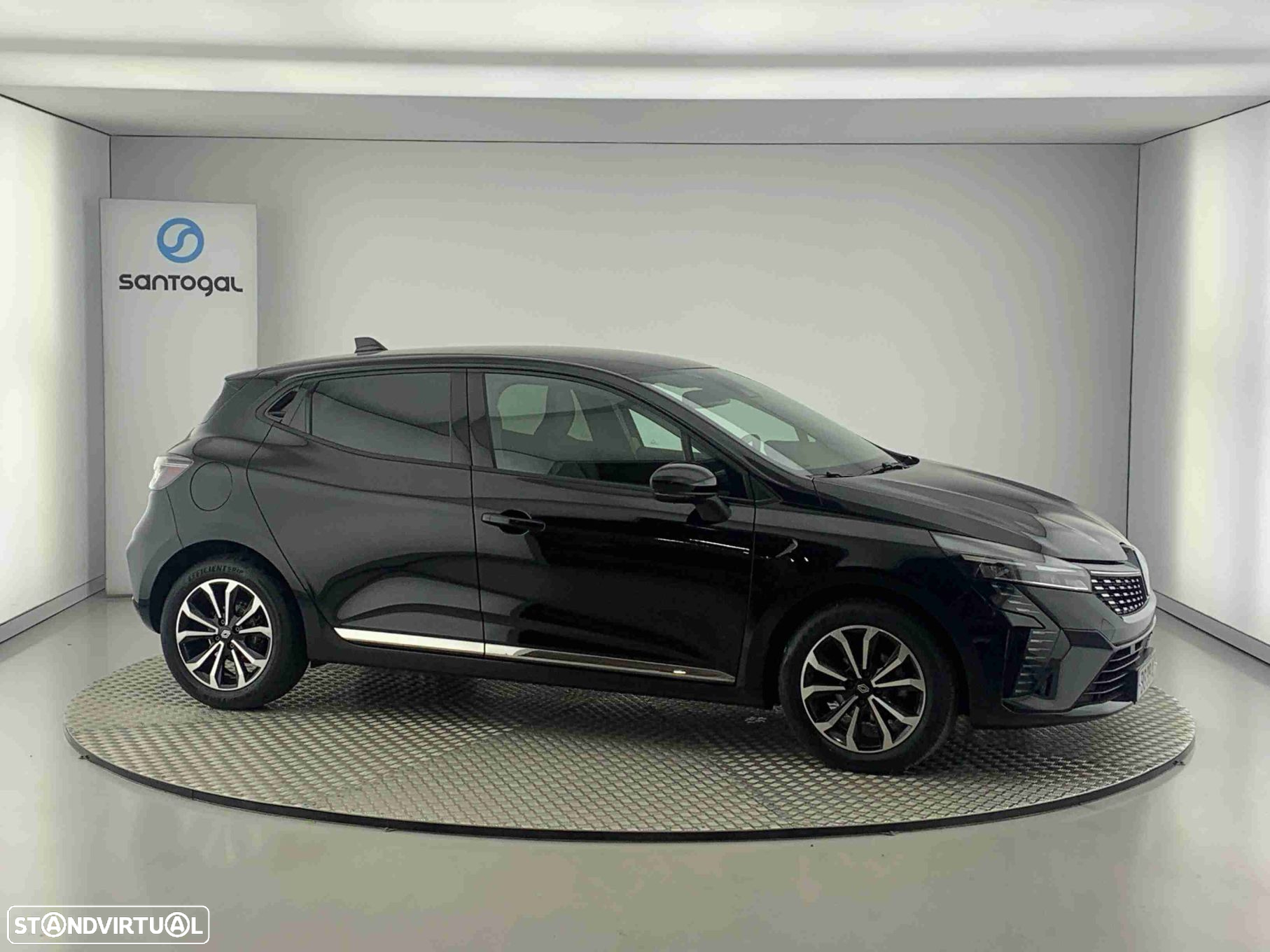 Renault Clio 1.0 TCe Techno Bi-Fuel - 6