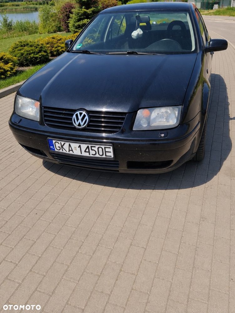 Volkswagen Bora - 2