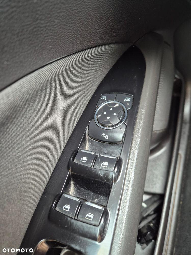 Ford Mondeo - 11