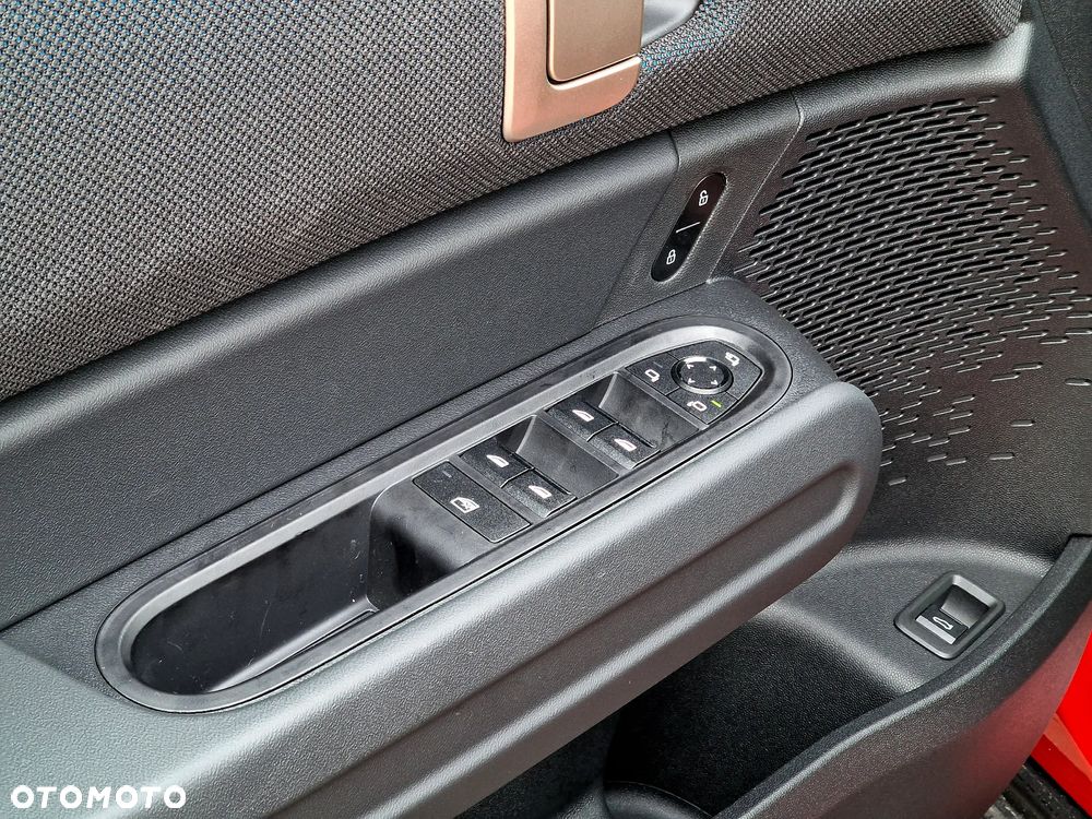 MINI Countryman SE ALL4 66.5kWh Linia Classic - 26